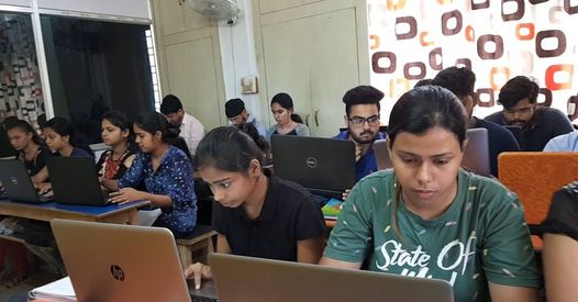 Students working on real-world projects during a training session at CSDT Center in Patna.