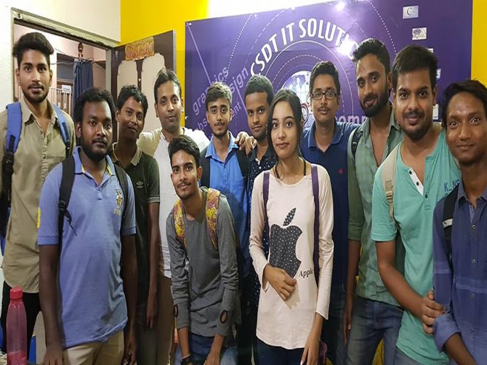 Students collaborating on a software project at CSDT Center in Patna.